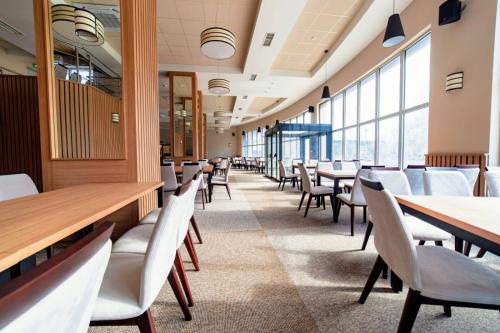 Imagen general del Hotel Verticalplus. Foto 2