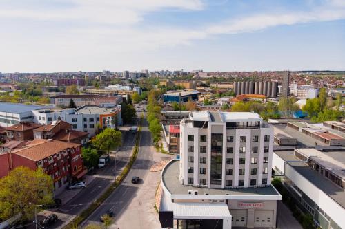 Imagen general del Hotel Verticalplus. Foto 3