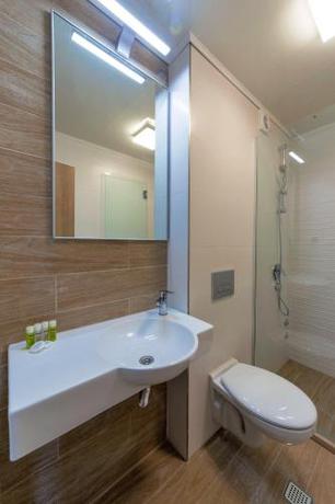 Imagen general del Hotel Verticalplus. Foto 8