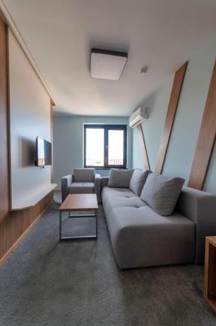 Imagen general del Hotel Verticalplus. Foto 10