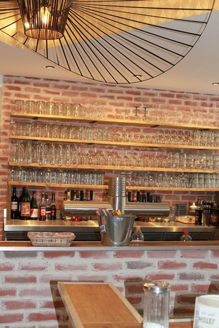 Imagen del bar/restaurante del Hotel Via Vita. Foto 2