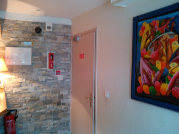 Imagen de los interiores del Hotel Victor Hugo, RUEIL MALMAISON. Foto 16