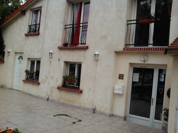 Imagen general del Hotel Victor Hugo, RUEIL MALMAISON. Foto 4