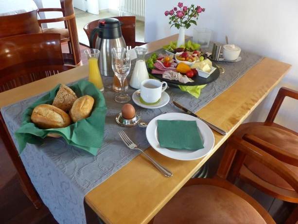 Imagen del bar/restaurante del Hotel Vierseithof Luckenwalde. Foto 3