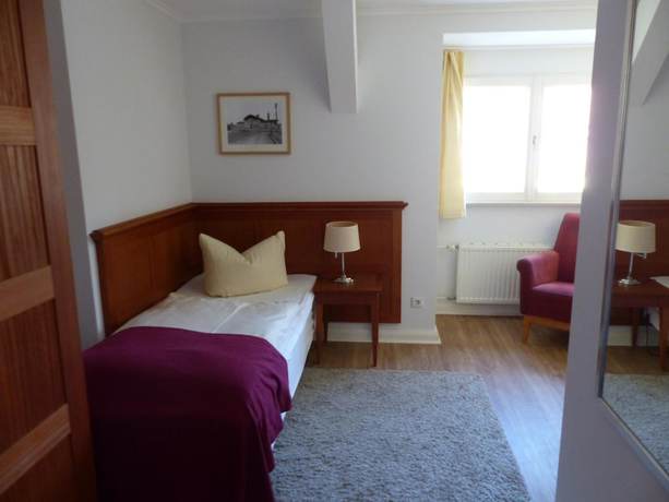 Imagen de la habitación del Hotel Vierseithof Luckenwalde. Foto 11