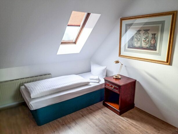 Imagen de la habitación del Hotel Vigo. Foto 18