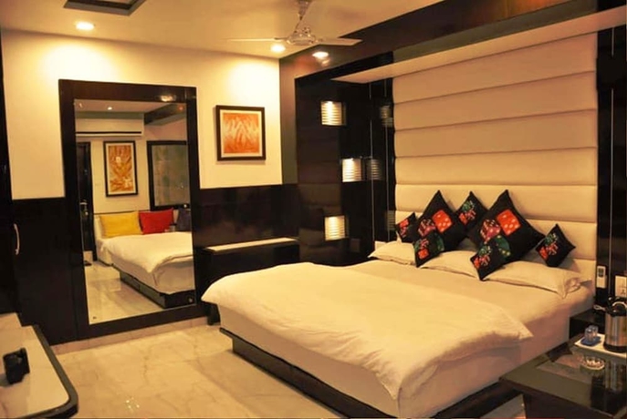 Imagen de la habitación del Hotel Vijan Palace. Foto 8