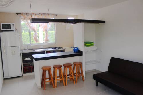 Imagen de la habitación del Hotel Villa Alejandra. Foto 4