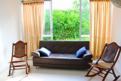 Imagen de la habitación del Hotel Villa Alejandra. Foto 6