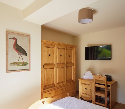 Imagen de la habitación del Hotel Villa Alpina. Foto 3
