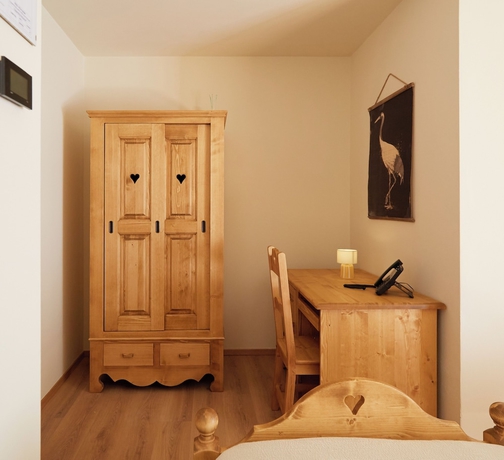 Imagen de la habitación del Hotel Villa Alpina. Foto 8
