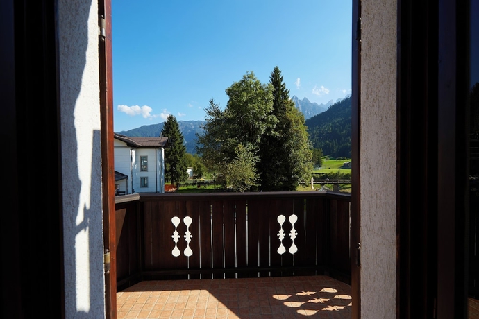 Imagen de los interiores del Hotel Villa Alpina. Foto 15