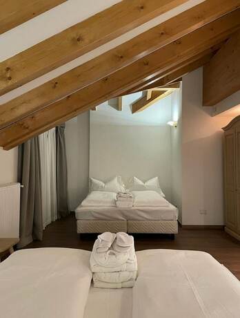 Imagen de la habitación del Hotel Villa Aurora. Foto 16