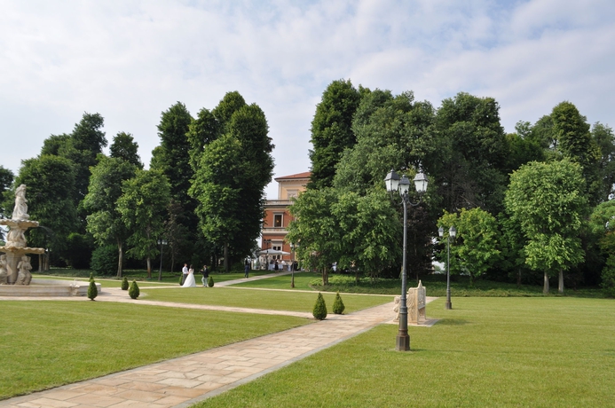 Imagen de los exteriores del Hotel Villa Borghesi. Foto 10