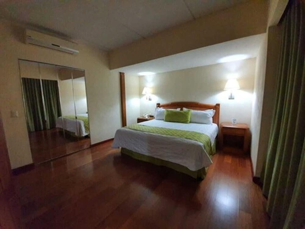Imagen de la habitación del Hotel Villa Florida. Foto 8