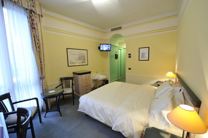 Imagen de la habitación del Hotel Villa Kinzica. Foto 11