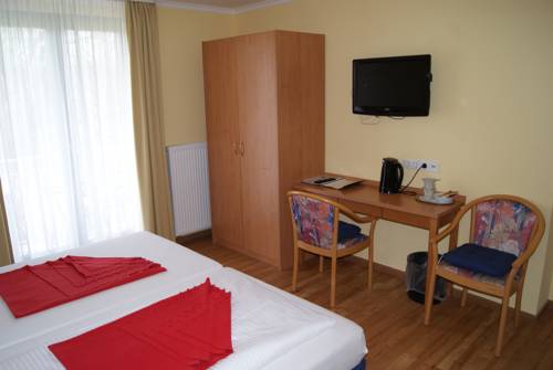 Imagen de la habitación del Hotel Villa Kisseleff. Foto 4