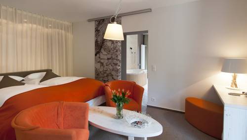 Imagen de la habitación del Hotel Villa Lago. Foto 9