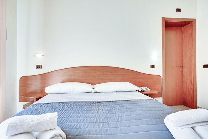 Imagen de la habitación del Hotel Villa Maria. Foto 18