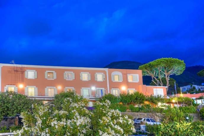 Imagen general del Hotel Villa Mena. Foto 4