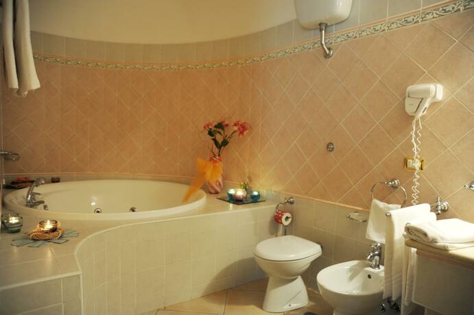 Imagen general del Hotel Villa Santa Maria. Foto 10