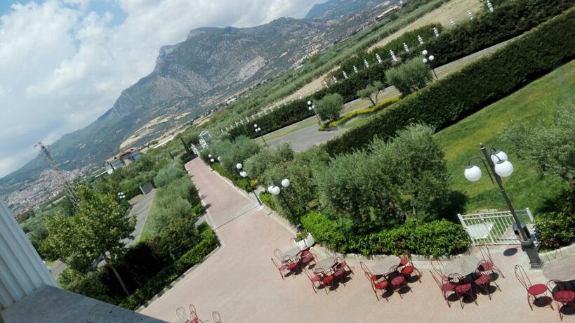 Imagen general del Hotel Villa Santa Maria. Foto 19