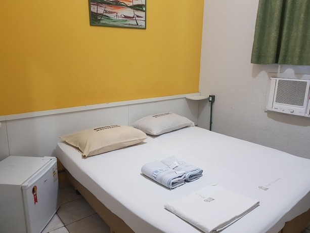 Imagen de la habitación del Hotel Villa Santana. Foto 17