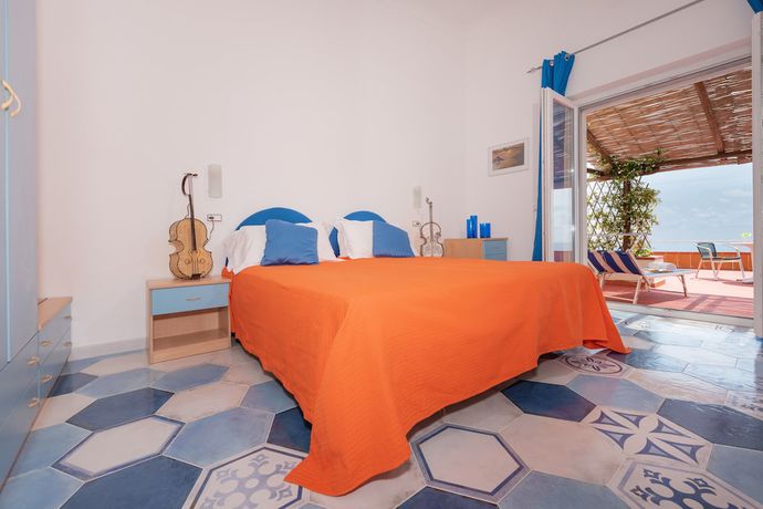 Imagen de la habitación del Hotel Villa Sirena, Sant'Angelo. Foto 11