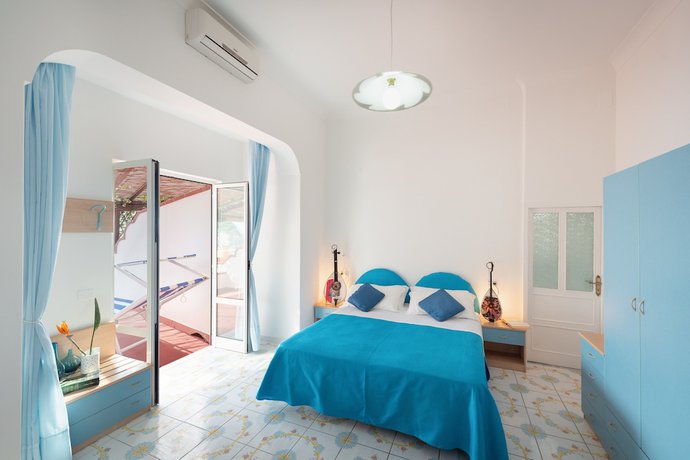 Imagen de la habitación del Hotel Villa Sirena, Sant'Angelo. Foto 12