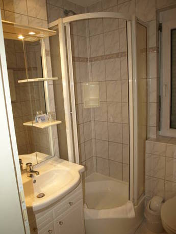 Imagen de la habitación del Hotel Villa Sulmana. Foto 8