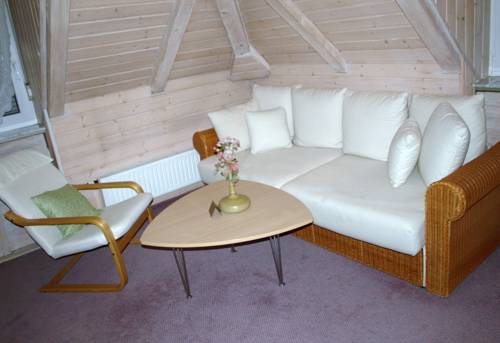 Imagen de la habitación del Hotel Villa Sulmana. Foto 11