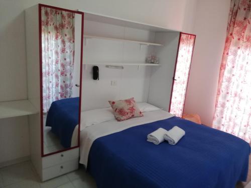 Imagen de la habitación del Hotel Villa Susy. Foto 6