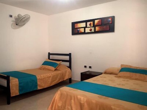 Imagen de la habitación del Hotel Villamayor Cabecera. Foto 16