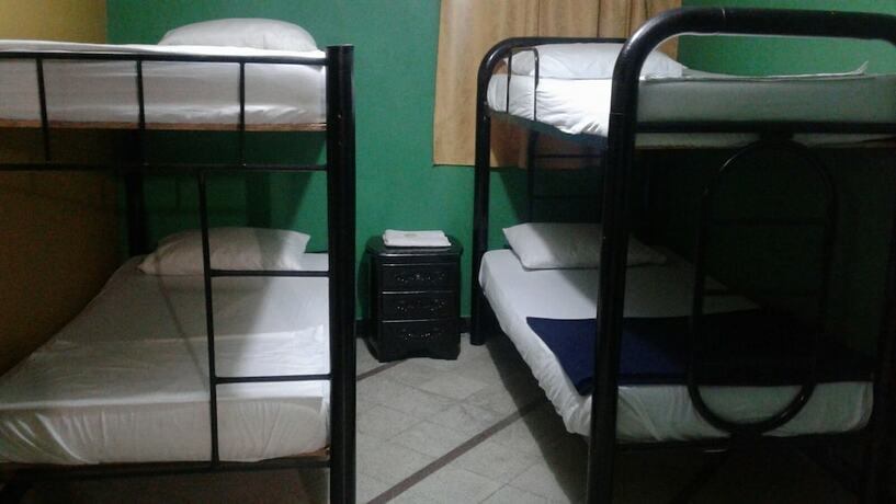 Imagen de la habitación del Hotel Villas Del Estadio. Foto 19