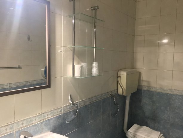 Imagen de la habitación del Hotel Virgilio. Foto 5