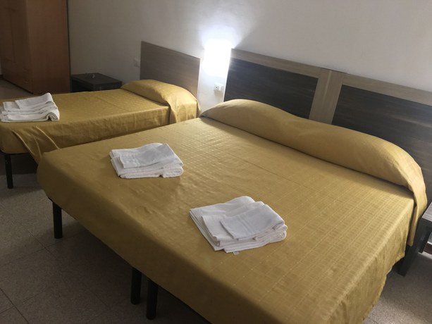 Imagen de la habitación del Hotel Virgilio. Foto 11