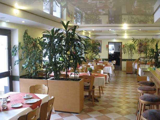 Imagen del bar/restaurante del Hotel Vitalesca. Foto 7