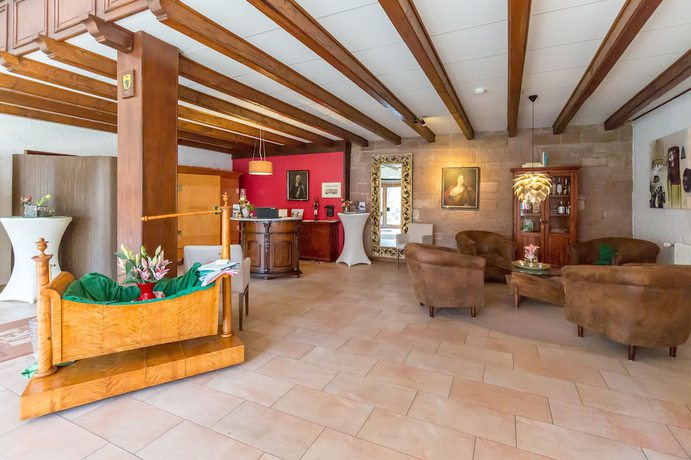 Imagen de los interiores del Hotel Vorderburg. Foto 17