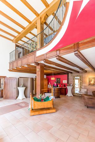 Imagen de los interiores del Hotel Vorderburg. Foto 20