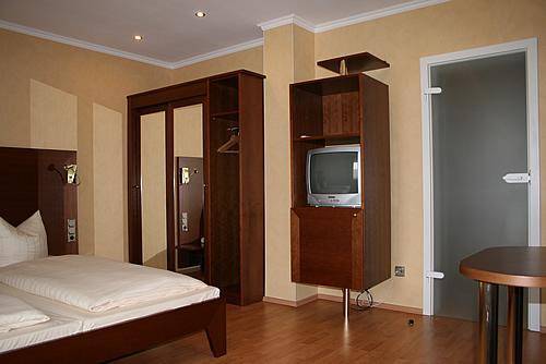 Imagen de la habitación del Hotel Wadegotia. Foto 7