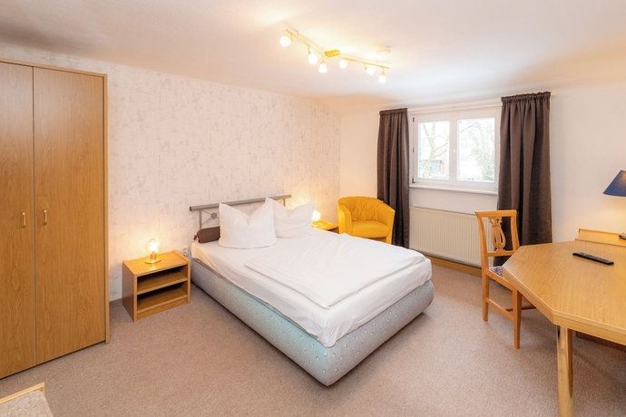 Imagen de la habitación del Hotel Waldhaus Waltershausen. Foto 5