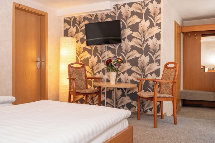 Imagen de la habitación del Hotel Waldhaus Waltershausen. Foto 9