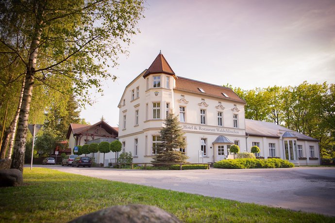 Imagen general del Hotel Waldschlösschen, Neuruppin. Foto 1