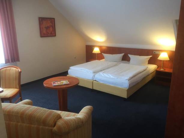 Imagen de la habitación del Hotel Walker. Foto 17