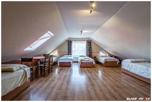 Imagen de la habitación del Hotel Warka. Foto 15