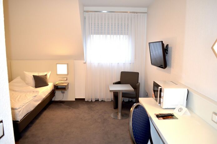 Imagen de la habitación del Hotel Weber, Mannheim. Foto 17