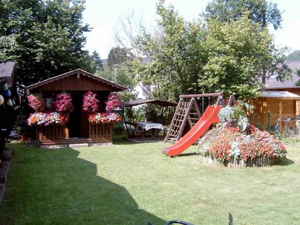 Imagen de los exteriores del Hotel Weimer. Foto 13