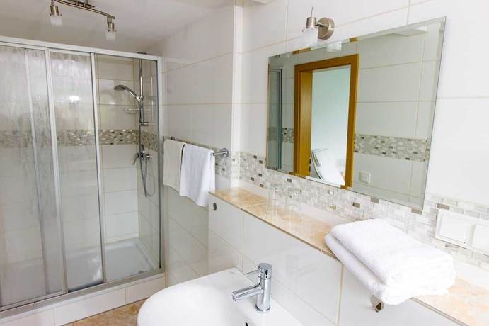 Imagen de la habitación del Hotel Weinhaus Moselblick. Foto 8