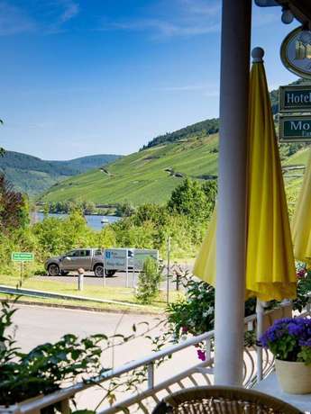 Imagen de los exteriores del Hotel Weinhaus Moselblick. Foto 19