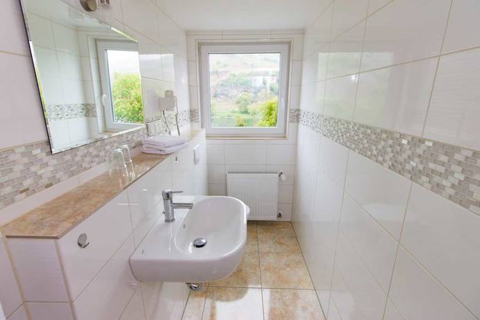 Imagen de la habitación del Hotel Weinhaus Moselblick. Foto 9